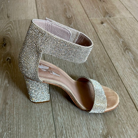 Jeffrey Campbell Silver Sparkly Thick Heel Sandals Size 5.5. - Picture 7 of 12